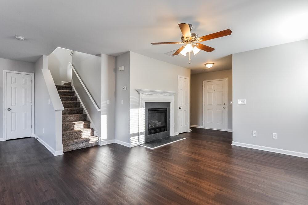 6037 Ladish Ln - Photo 2 of 15