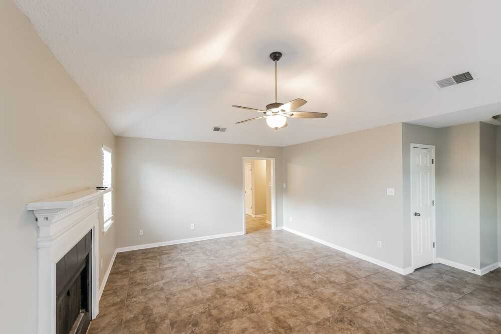 126 Stonehaven Dr - Photo 6 of 19