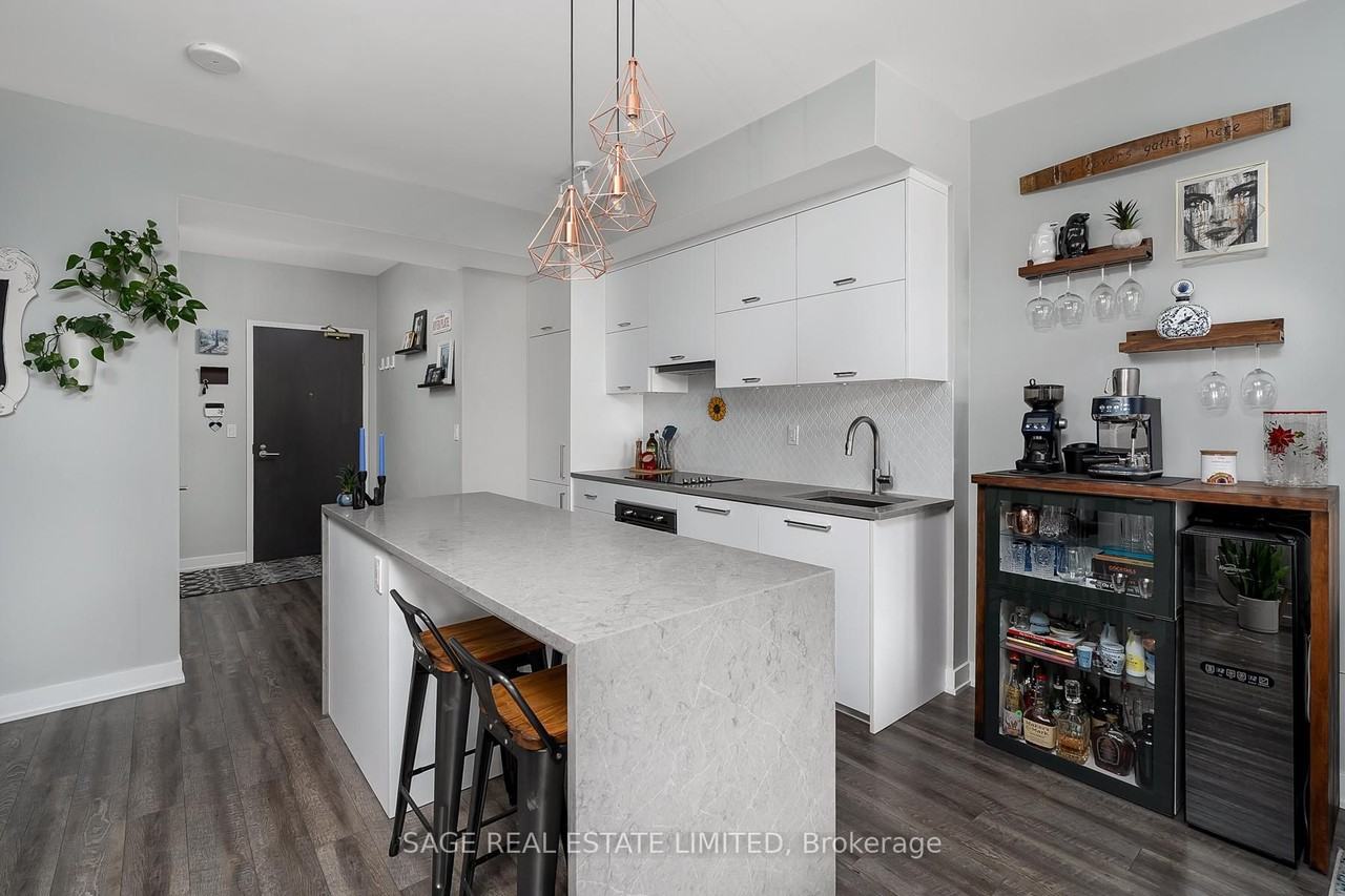 106 Dovercourt Road - Photo 3 of 9