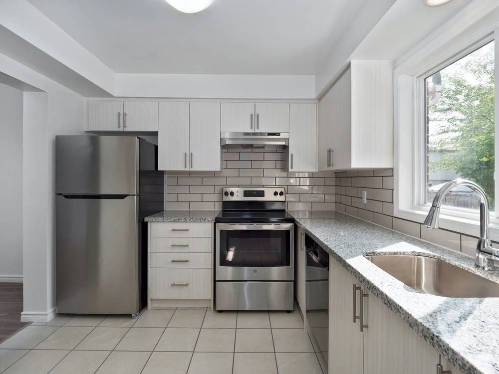 Stoneglen Townhouses - Photo 3 of 35