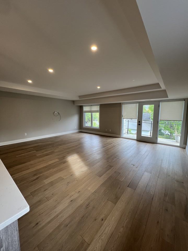 425 Ravenhill Avenue - 1 - Photo 3 of 10