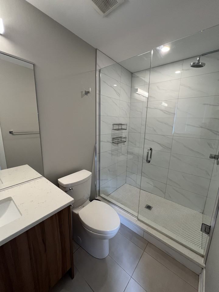 425 Ravenhill Avenue - 1 - Photo 7 of 10