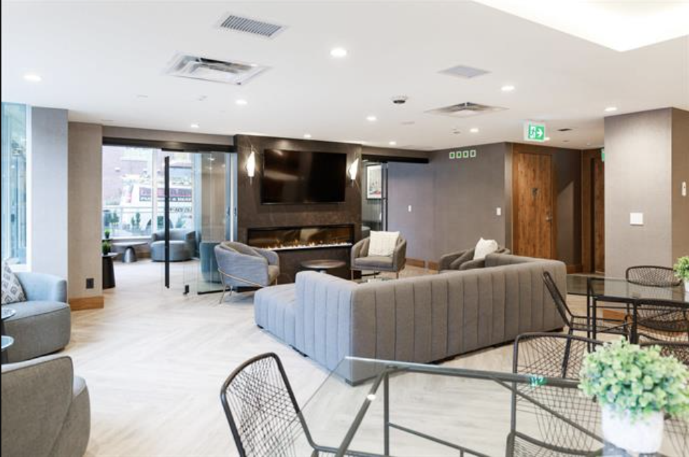 The Grande - Photo 2 of 15