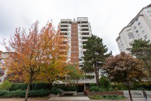 featured image of 1127 Barclay St