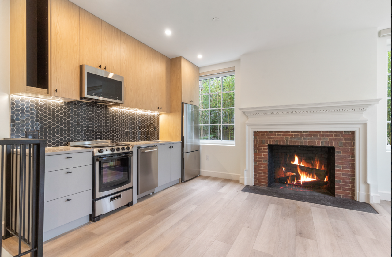 575 Whitney - Photo 6 of 50