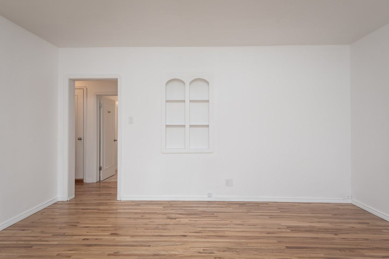 General Apartments - Photo 4 of 14