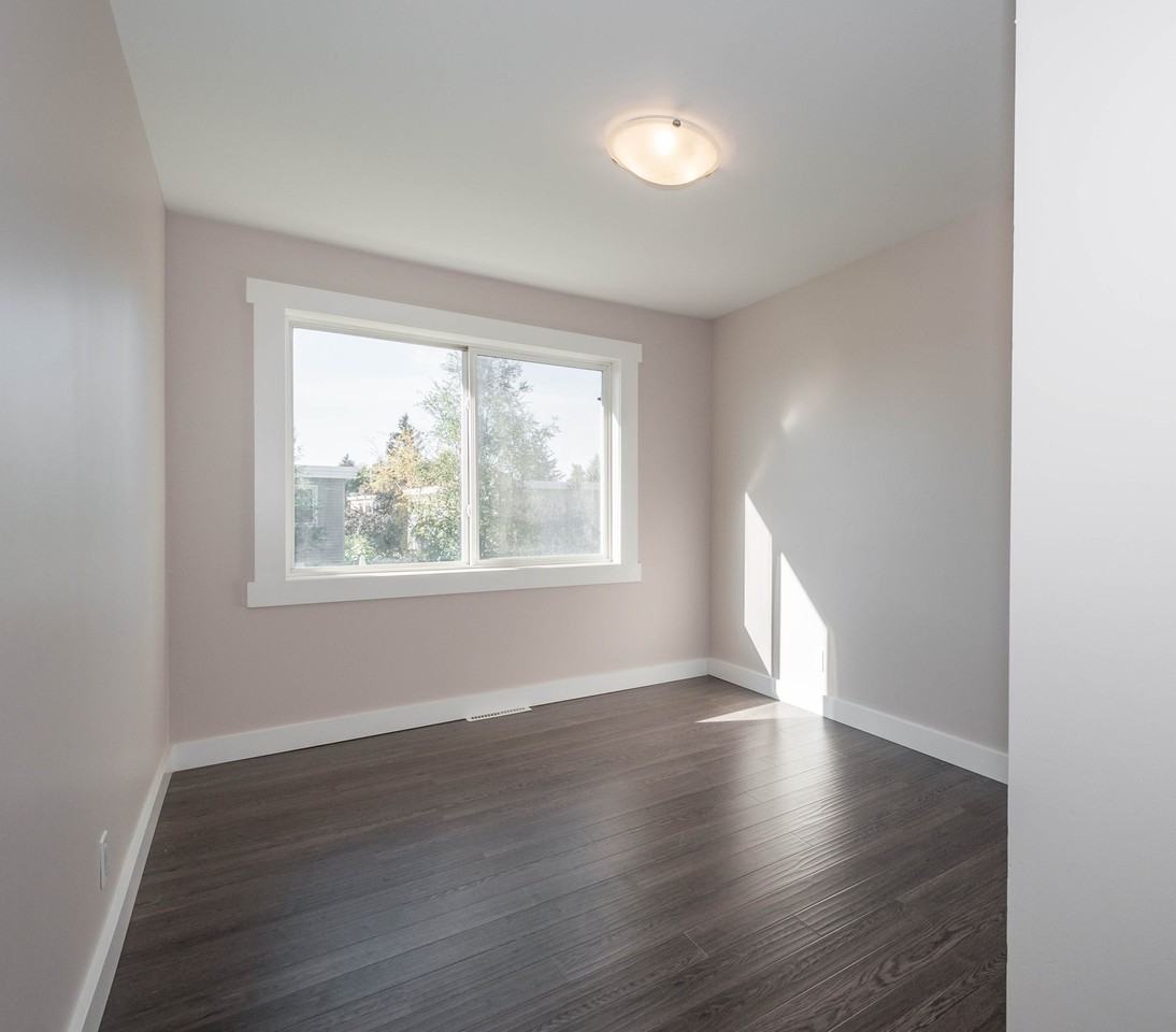 Ascot Gardens - Photo 7 of 14