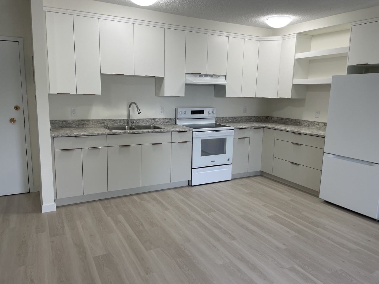 10 Pearson Place - Photo 3 of 3