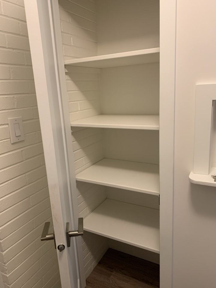 Main Street Apartment - Photo 7 of 12