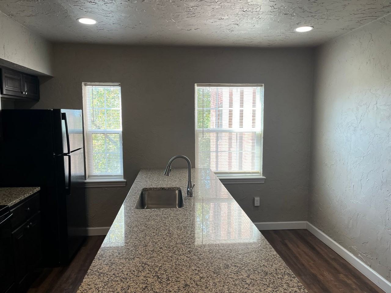 450 Madison Ave - Photo 5 of 50