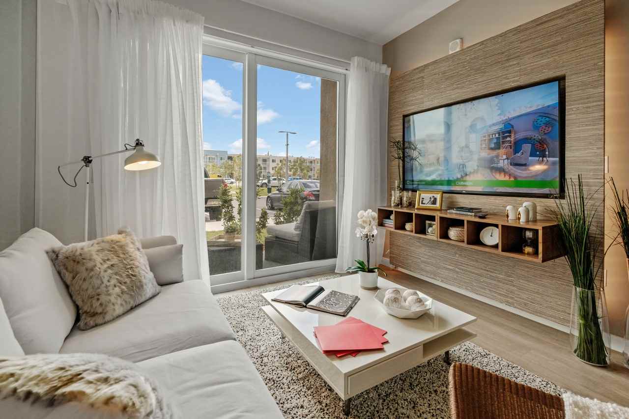 Pine Grove Apartments - Photo 3 of 37