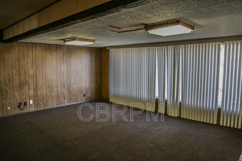 4622 28th St - Photo 7 of 24