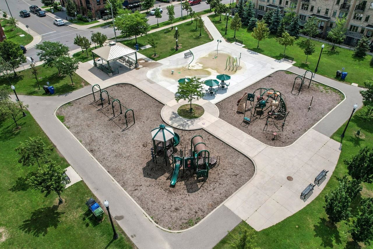 12 Foundry Ave - Photo 7 of 46