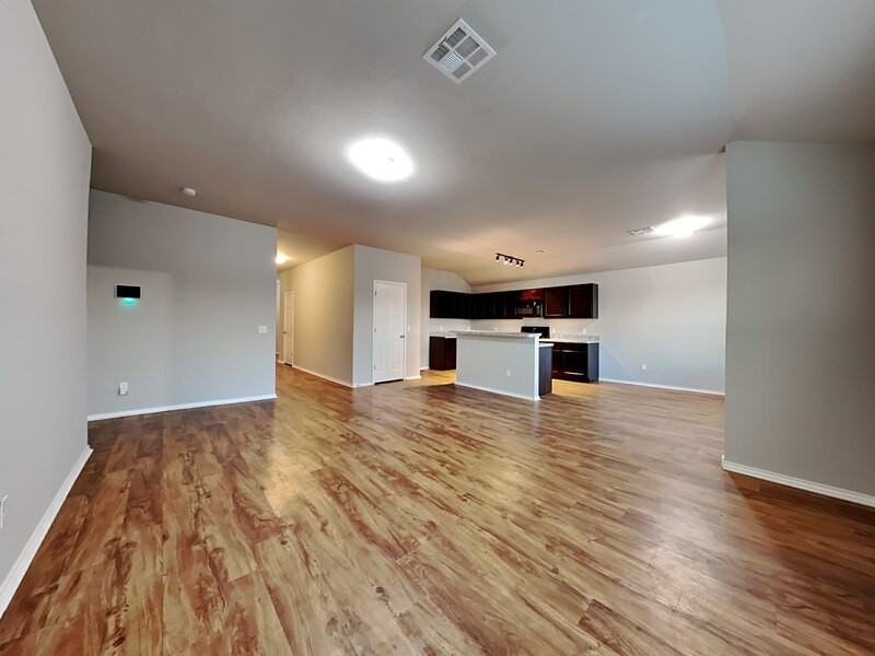 11545 Nw 100th St - Photo 2 of 19