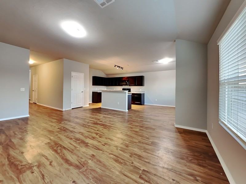 11545 Nw 100th St - Photo 3 of 19