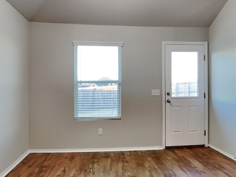 11545 Nw 100th St - Photo 6 of 19