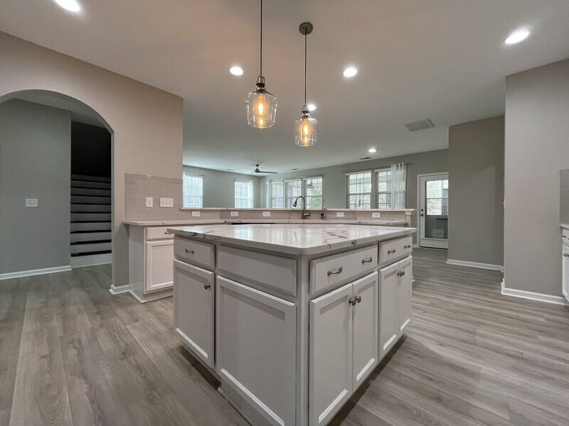 17102 Alydar Commons Ln - Photo 7 of 32