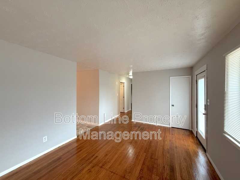 205 Edgegreen Dr - Photo 3 of 14