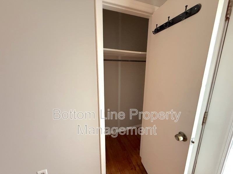 205 Edgegreen Dr - Photo 4 of 14