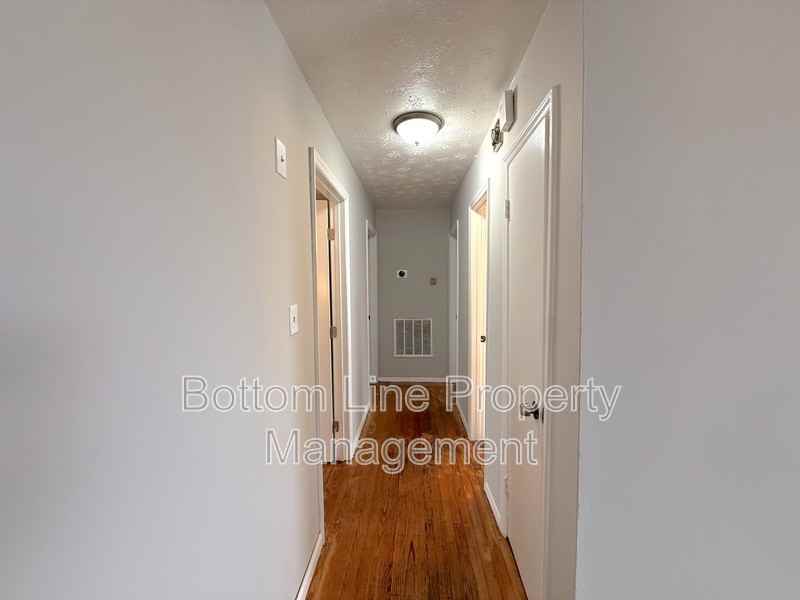 205 Edgegreen Dr - Photo 7 of 14