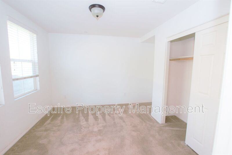 3132 Lisbon Ln - Photo 6 of 17