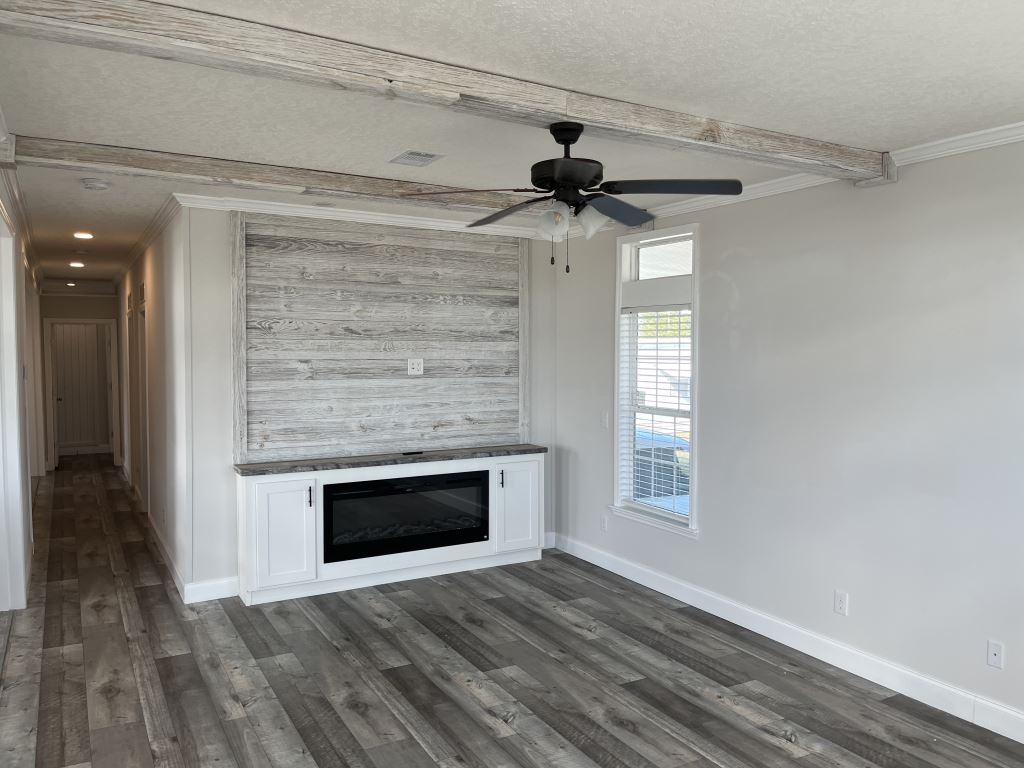 336 Waddell St - Photo 3 of 22