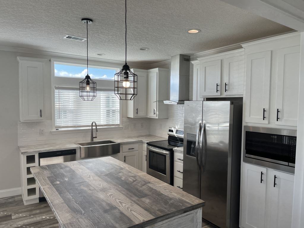 336 Waddell St - Photo 4 of 22