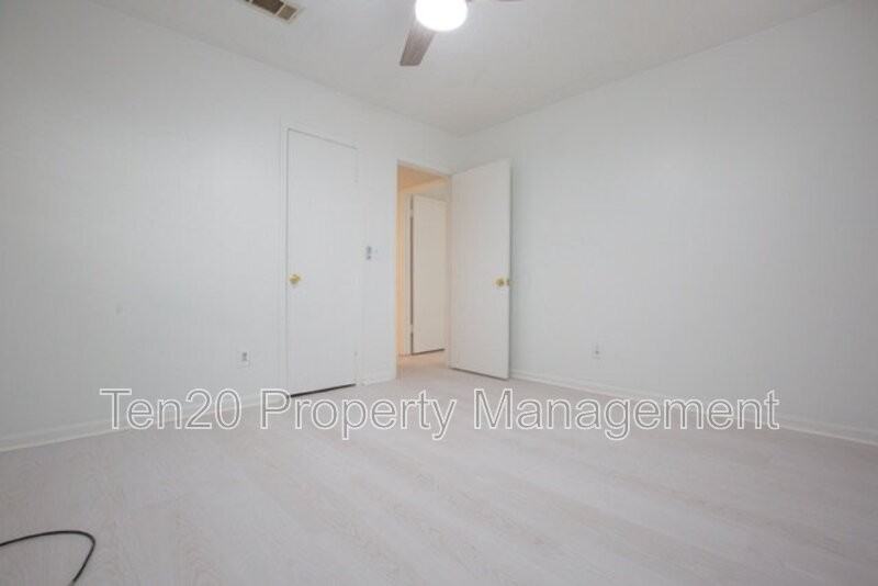 5131 Trussell Ave - Photo 3 of 15