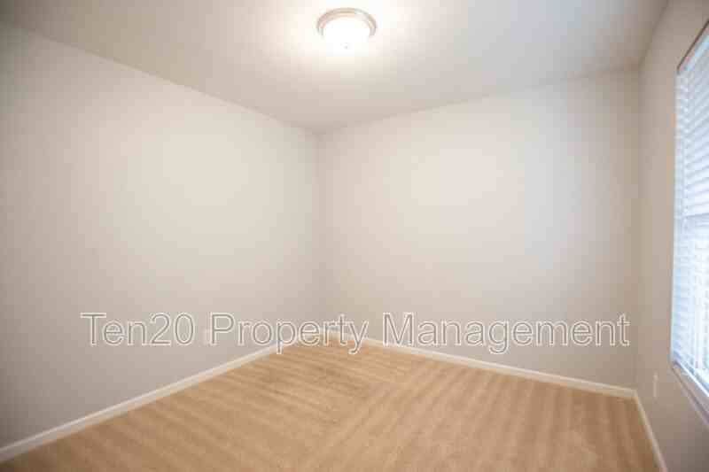 316 Irish Ln - Photo 2 of 19