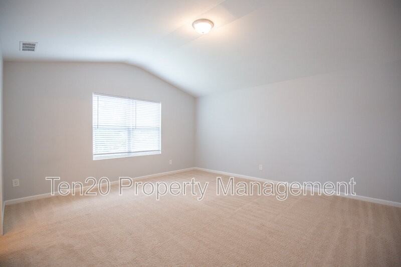 316 Irish Ln - Photo 7 of 19