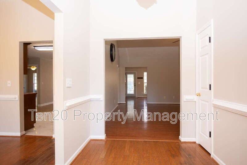 177 Richardson Rd - Photo 4 of 30