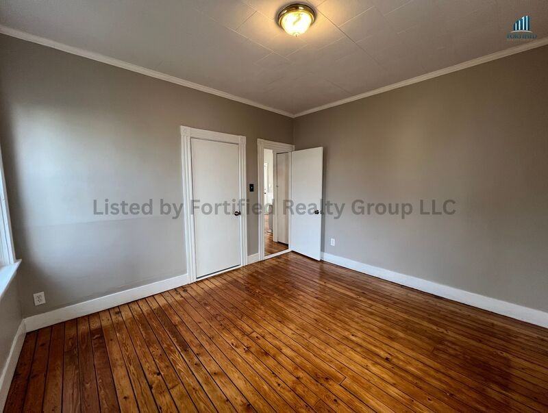 19 Malvey St #1 - Photo 4 of 21