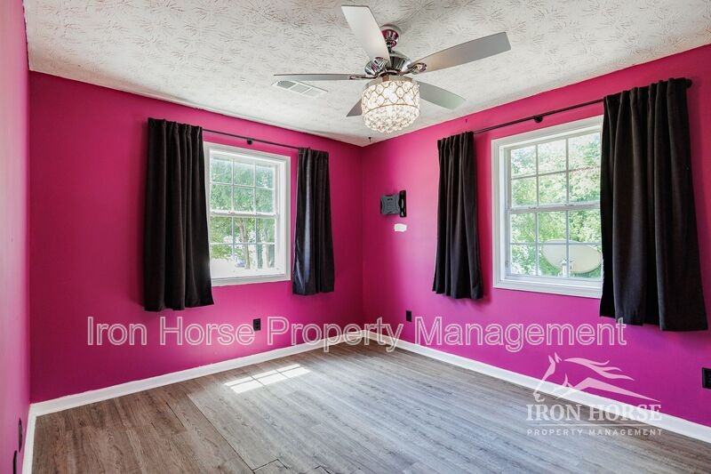 195 Westchester Cir - Photo 6 of 20