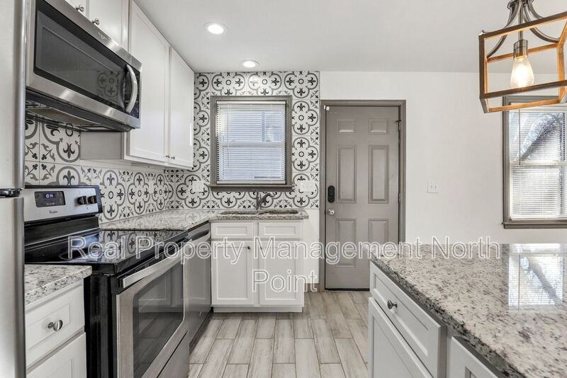 2616 Northview Ave - Photo 4 of 21