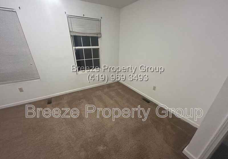 520 Nova St - Photo 6 of 10