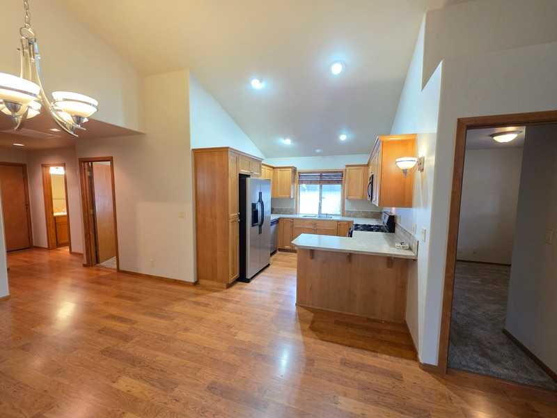 20348 Chase Rd - Photo 5 of 21