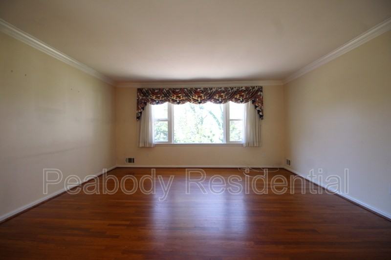 8504 Wagon Wheel Rd - Photo 5 of 30