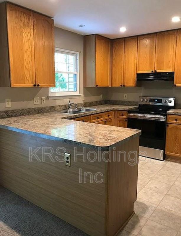 604 Backridge Ct - Photo 2 of 8