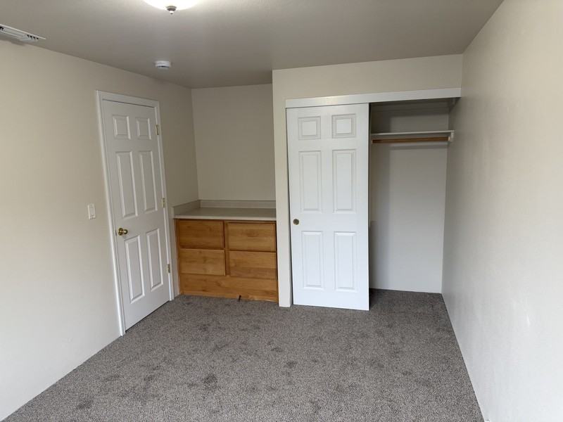 1866 Ne Fairview Ave - Photo 6 of 18