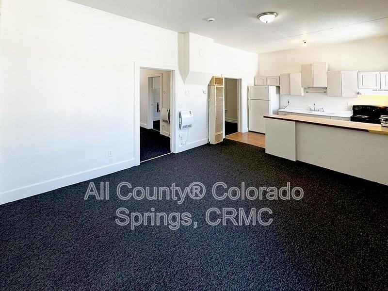 215 N 1st St - Photo 6 of 16