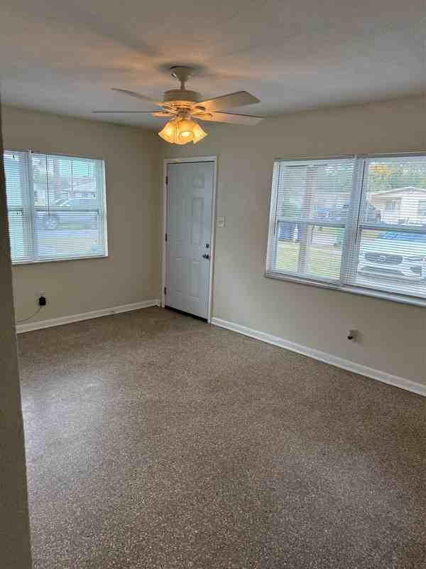 4312 W Laurel St - Photo 5 of 11