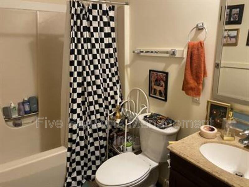 67 King St - Photo 4 of 9