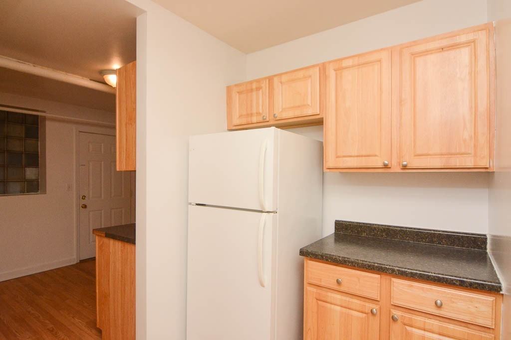 2455 N Spaulding Ave #G - Photo 4 of 21