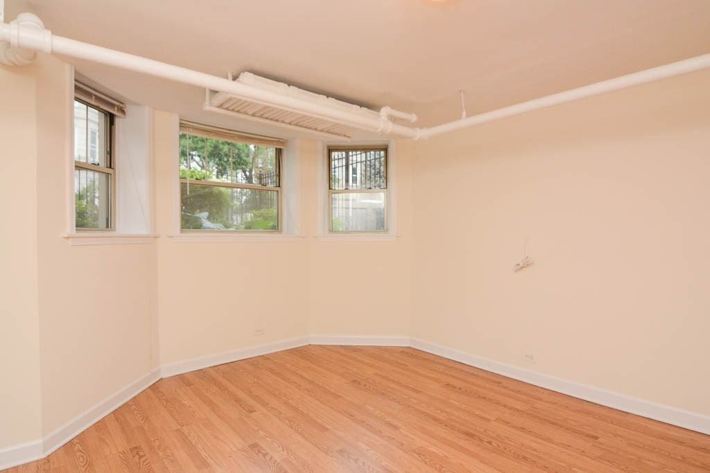 2455 N Spaulding Ave #G - Photo 5 of 21