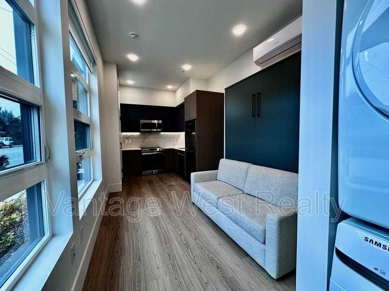 3201 Richter St - Photo 4 of 9