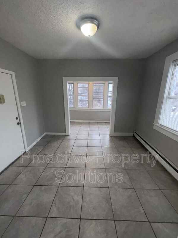 534D Cherry St - Photo 6 of 25