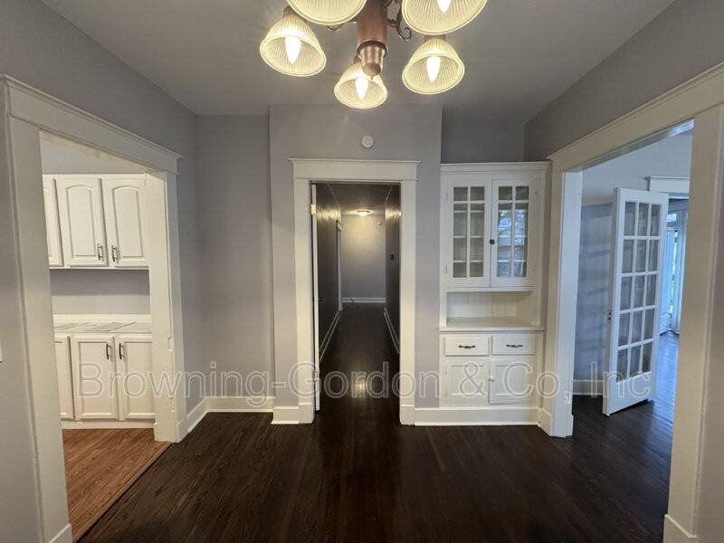 1806 15th Ave S - Photo 7 of 12