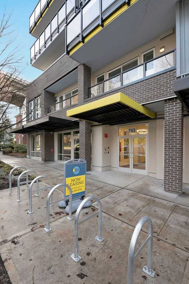 Portal Apartments - Photo 5 of 45