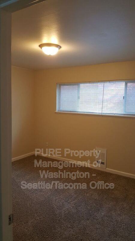 2215 California Ave Sw #07 - Photo 5 of 10