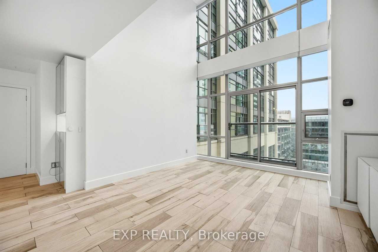 637 Lake Shore Boulevard West #632 - Photo 4 of 27